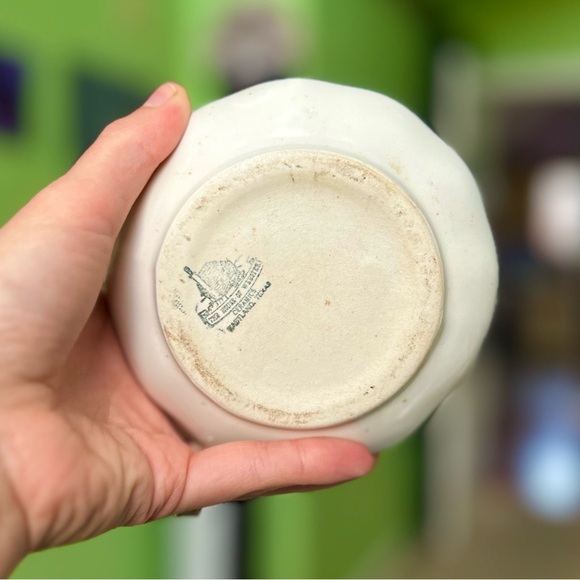 Vintage Dainty Porcelain Strawberry Field Cottagecore Farmhouse Kitchen Pitcher - Picture 10 of 13